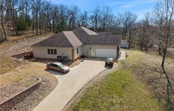 47 Mockingbird Road, Lake Ozark, MO 65049