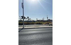 2127 Paradise Road, Las Vegas, NV 89104