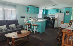 396 Hummingbird Pl, Plant City, FL 33565