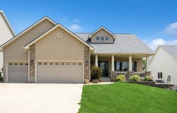 6805 Aubrey Court, Johnston, IA 50131