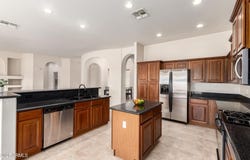 2600 E HAZELTINE Way, Chandler, AZ 85249