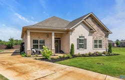 14368 White Creek Trail, Athens, AL 35611