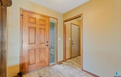 406 S Shebal Ave, Harrisburg, SD 57032