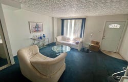 8037 LINDBERGH BLVD, PHILADELPHIA, PA 19153