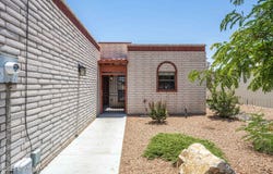 900 Camino Del Rex, Las Cruces, NM 88001