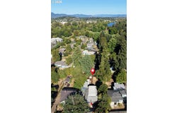 Lombard Ln, Eugene, OR 97404