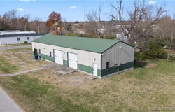 801 E 8th Street, Eldon, MO 65026