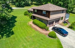 18530 White Oak Drive, Catlettsburg, KY 41129