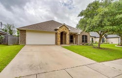 707 Oakmont Drive, Ennis, TX 75119