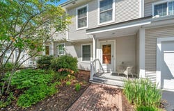 28 Mansfield Lane, Berlin, VT 05602