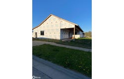 302 Perry Street, Leighton, IA 50143