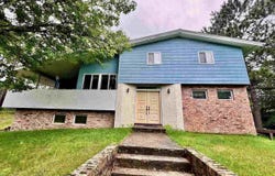 6647 Shady Pine Drive, Virginia, MN 55792