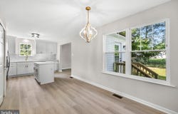 5 W ATLANTIC AVENUE, SOMERDALE, NJ 08083