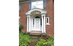 237 PARK LANE Drive, Galesburg, IL 61401