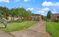180 Summers Dr, Shepherdsville, KY 40229