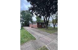 1678 Oakmont Lane, Sandusky, OH 44870