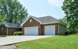 9108 Fairmount Rd, Louisville, KY 40291