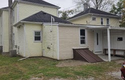207 E 3rd Street, Augusta, KY 41002