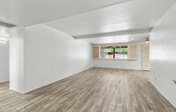 105 E Cholla Shadows Drive, Tucson, AZ 85704