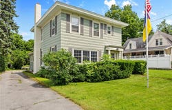 9 Grove Street, Manchester, NY 14548