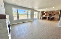 12822 S Sherman Rd, Spokane, WA 99224