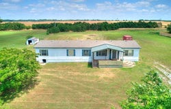 8740 N Hope Lane, Yukon, OK 73099