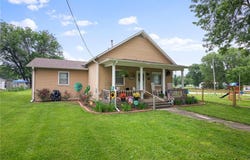302 W 4th Street, Waverly, KS 66871