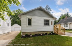 2237 Sunnyside Avenue, Lansing, MI 48910