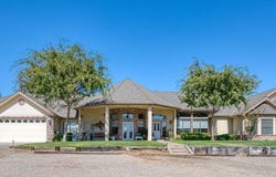 10278 E San Jose Avenue, Clovis, CA 93619