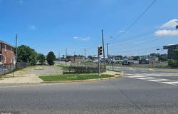 623 S EAST BOULEVARD, VINELAND, NJ 08360