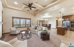 1325 W Wicklow Ct, Sioux Falls, SD 57108