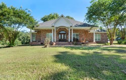 671 SE Fox Road, Bogue Chitto, MS 39629