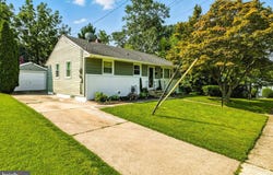 208 2ND AVENUE, BELLMAWR, NJ 08031