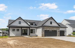 2660 Primrose Drive, Fruitport, MI 49415
