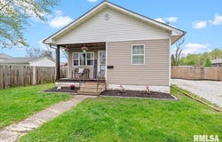 506 W WALNUT Street, Gillespie, IL 62033