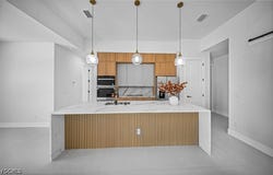 1005 NE 4th Place, Cape Coral, FL 33909