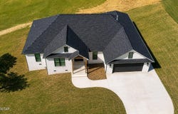 174 Cardinal Estate Drive, Lexington, TN 38351