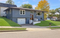 2417 Shale Ledge Road, Eau Claire, WI 54703