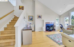 7075 Elverton Dr, Oakland, CA 94611