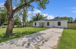 1522 Travis Street, Bellmead, TX 76705