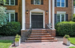6 St James Place, Chapel Hill, NC 27514