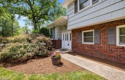 384 Van Emburgh Ave, Ridgewood Village, NJ 07450-2228