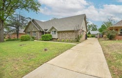 4619 S Lakewood Avenue, Tulsa, OK 74135