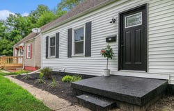 1614 O'Brien Street, South Bend, IN 46628-2924