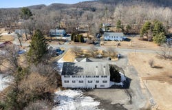 128 Litchfield Road, New Milford, CT 06776