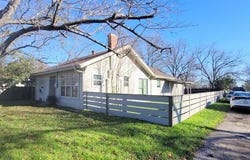 1319 W 13th Avenue, Corsicana, TX 75110