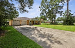 730 Strickland, Vidor, TX 77662