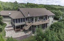 156 Quarry Pines Drive, Yankton, SD 57078