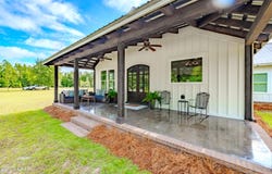 2818 Lawrence Road, Marianna, FL 32446