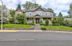 2214 Haviland Drive, Grants Pass, OR 97527